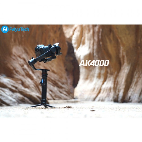 Stabilizzatore gimbal a 3 assi Feiyu Tech AK4000 per reflex digitali