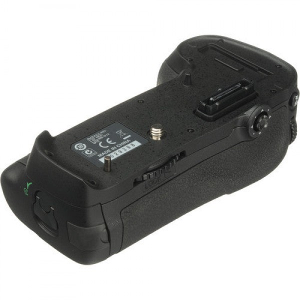 Nikon MB-D12 Pacco batteria multiplo