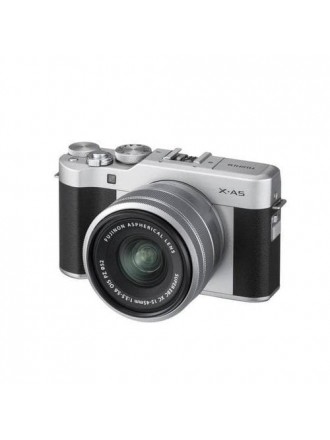 Kit fotocamera mirrorless FujiFilm X-A5 con obiettivo XC 15-45 mm - Argento