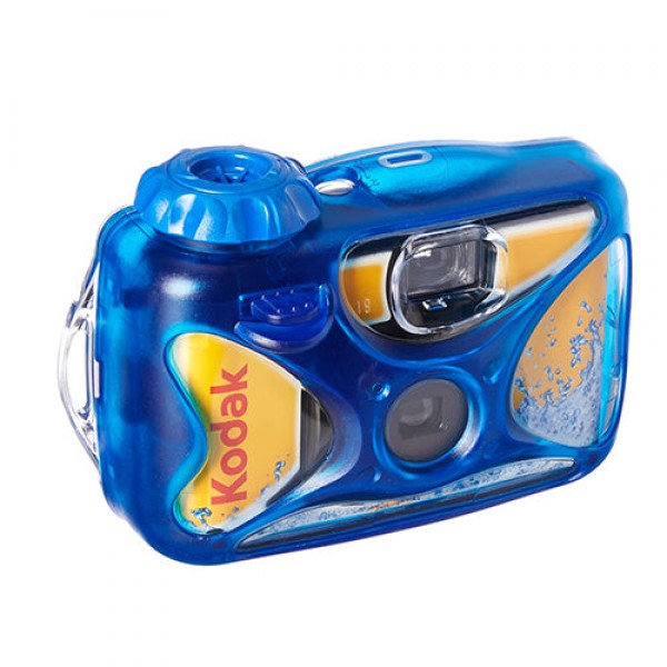 Fotocamera monouso Kodak Water & Sport impermeabile (50'/15 m) da 35 mm (ISO-800) - 27 esposizioni